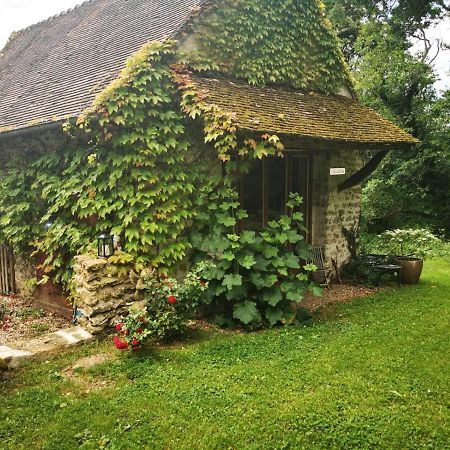Domaine De La Folicoeur Hotel Sainte-Colombe-près-Vernon Екстериор снимка